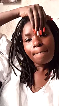 Snapshot of lauraporsi chatting on 18, 2, 2025 lauraporsi online show from 18, 2, 2025