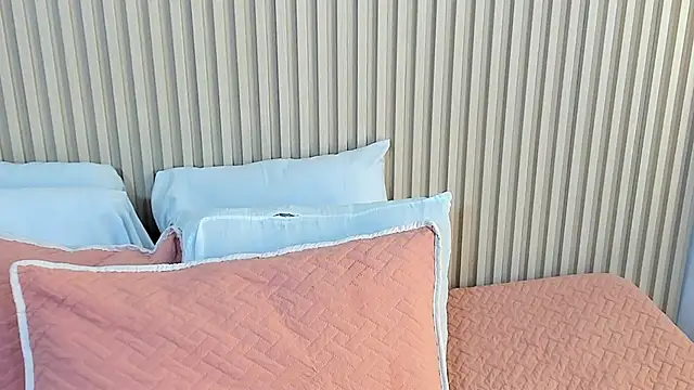 charlottebrowns  online show from 10, 11, 2025