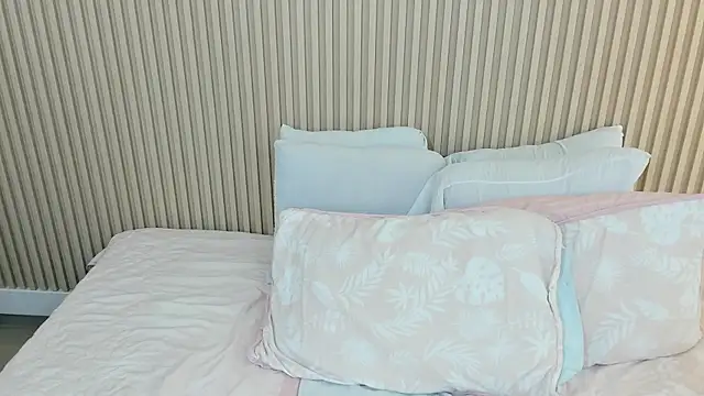 Snapshot of charlottebrowns_ chatting on 31, 5, 2026 charlottebrowns online show from 31, 5, 2026