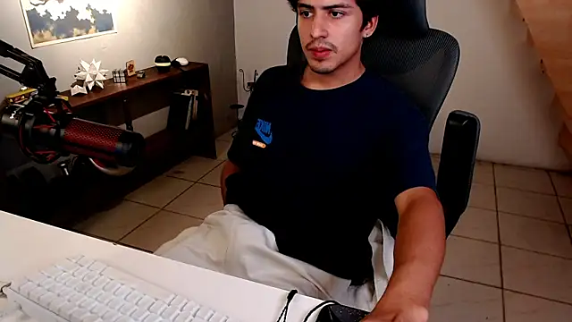 Snapshot of Thieves9 chatting on 2, 3, 2026 Thieves9 online show from 2, 3, 2026