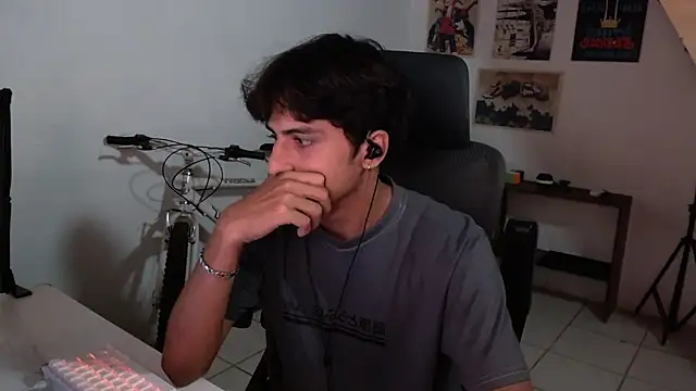 Snapshot of Thieves9 chatting on 14, 10, 2025 Thieves9 online show from 14, 10, 2025