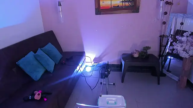 Snapshot of ArianaBaker chatting on 20, 11, 2025 ArianaBaker online show from 20, 11, 2025