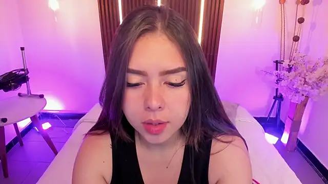 Snapshot of ArianaBaker chatting on 28, 5, 2026 ArianaBaker online show from 28, 5, 2026