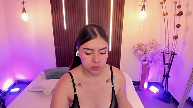 Snapshot of ArianaBaker chatting on 20, 5, 2026 ArianaBaker online show from 20, 5, 2026