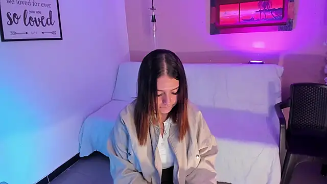 ArianaBaker online show from 18, 9, 2025