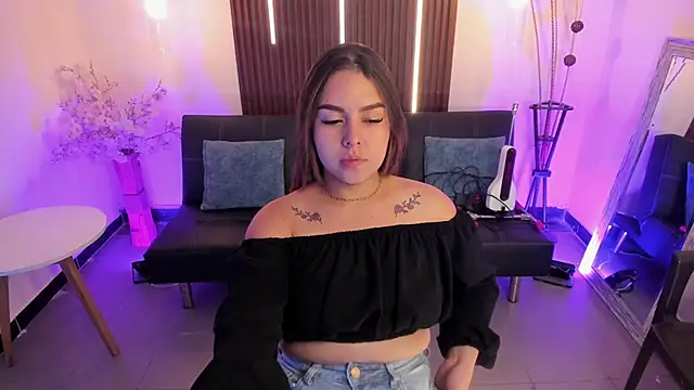 ArianaBaker online show from 18, 12, 2025