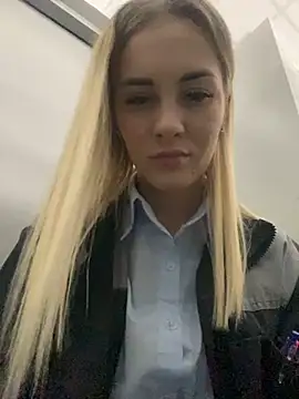 DreamGirl-777 online show from 18, 3, 2025