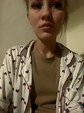 DreamGirl-777 online show from 9, 11, 2025