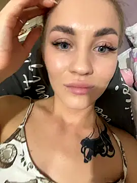 DreamGirl-777 online show from 5, 10, 2025