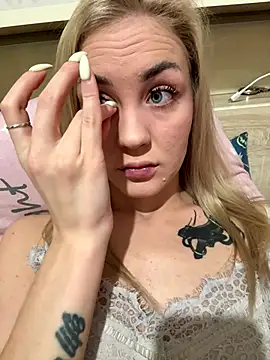 DreamGirl-777 online show from 1, 12, 2025