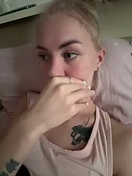 DreamGirl-777 online show from 2, 12, 2025