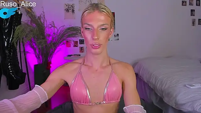 AliceSnowCatt online show from 4, 3, 2025