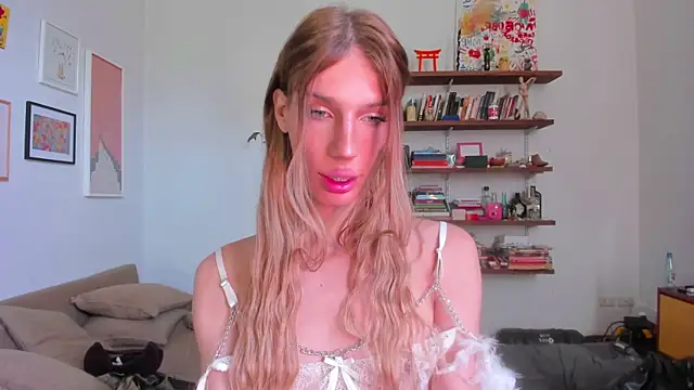 AliceSnowCatt online show from 14, 9, 2025