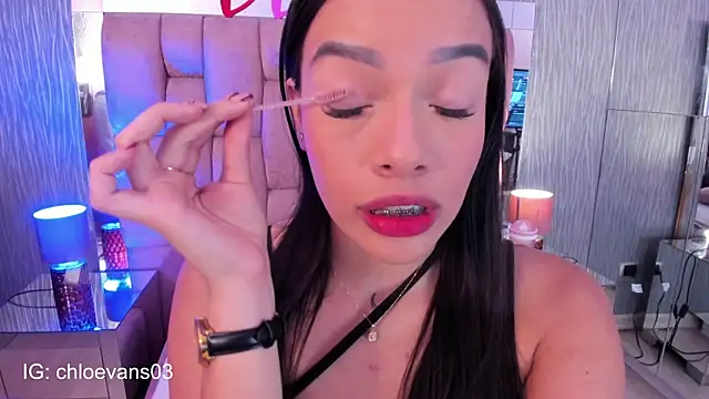 Chloe evans   online show from 29, 9, 2025
