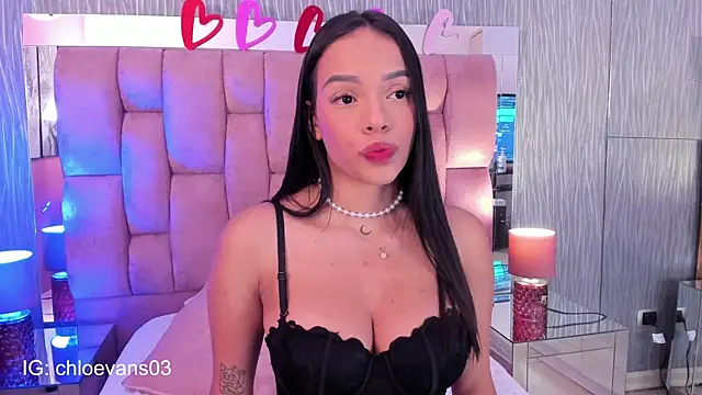Chloe evans   online show from 27, 9, 2025