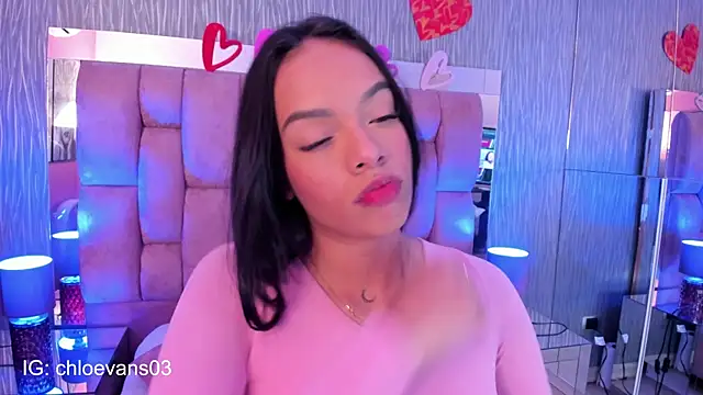 Chloe evans   online show from 24, 9, 2025