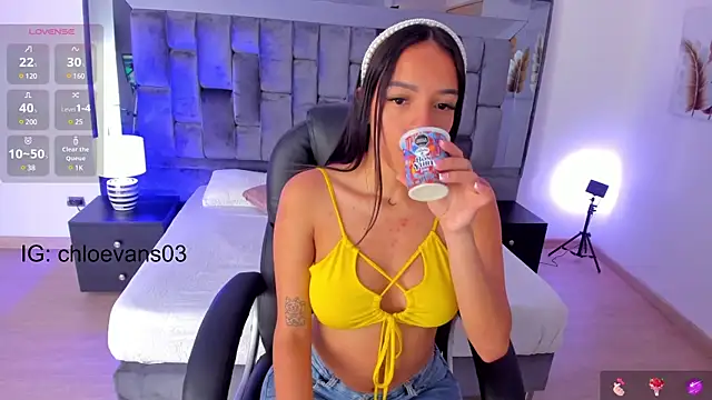 Chloe evans   online show from 13, 3, 2025