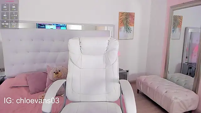 Chloe evans   online show from 14, 9, 2025