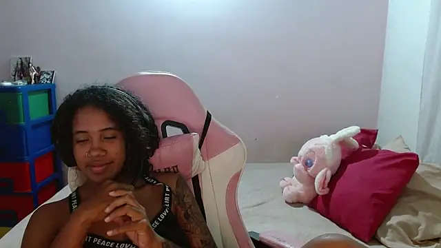 TiffanyRoouse online show from 9, 3, 2025