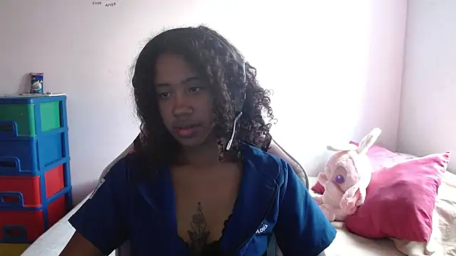 TiffanyRoouse online show from 21, 2, 2025