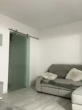  adelle online show from 14, 11, 2025