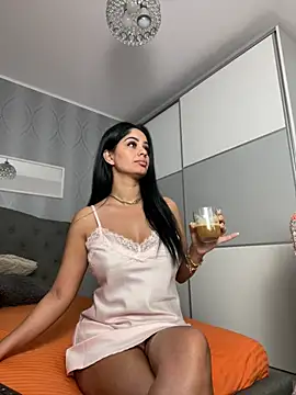  adelle online show from 21, 6, 2026