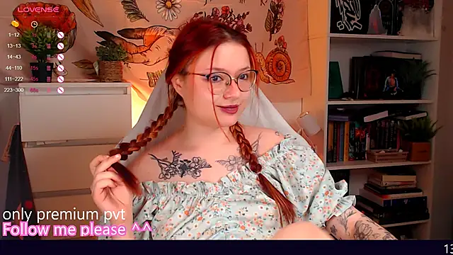 Snapshot of me__hanna chatting on 29, 11, 2025 me hanna online show from 29, 11, 2025