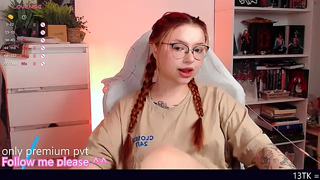 Snapshot of me__hanna chatting on 14, 11, 2025 me hanna online show from 14, 11, 2025