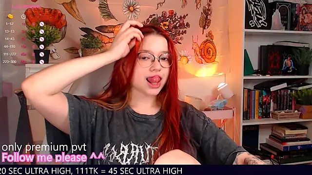 Snapshot of me__hanna chatting on 22, 11, 2025 me hanna online show from 22, 11, 2025