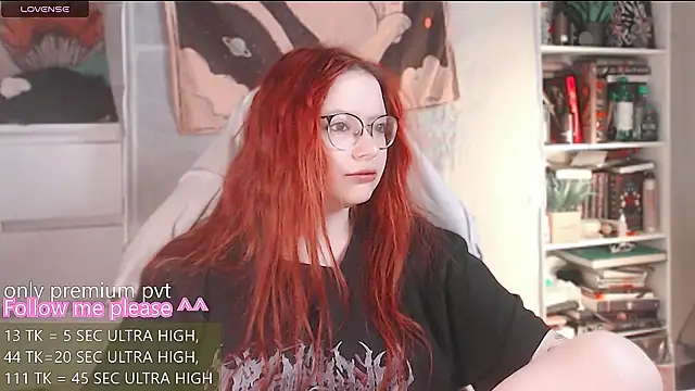 Snapshot of me__hanna chatting on 3, 5, 2026 me hanna online show from 3, 5, 2026