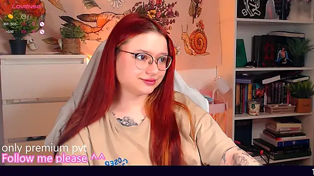 Snapshot of me__hanna chatting on 30, 11, 2025 me hanna online show from 30, 11, 2025