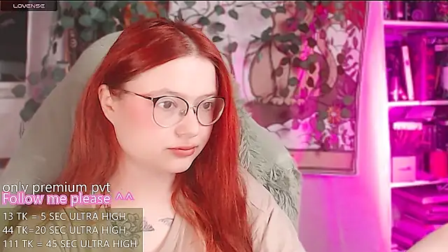 Snapshot of me__hanna chatting on 20, 6, 2026 me hanna online show from 20, 6, 2026