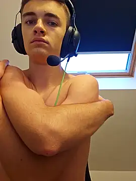 yanisyanisss online show from 20, 12, 2025