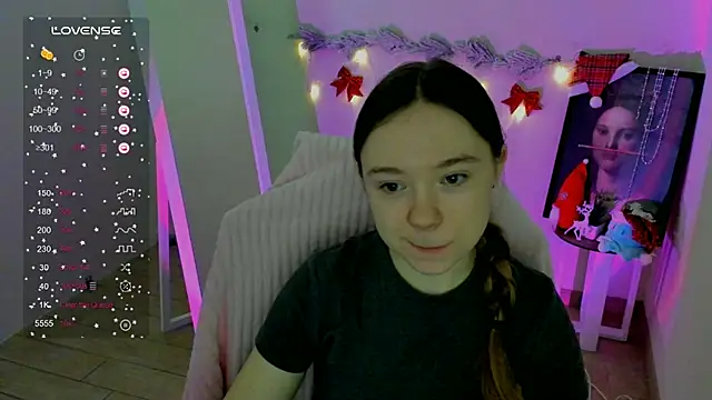 Snapshot of Florence_meow chatting on 13, 12, 2024 Florence meow online show from 13, 12, 2024