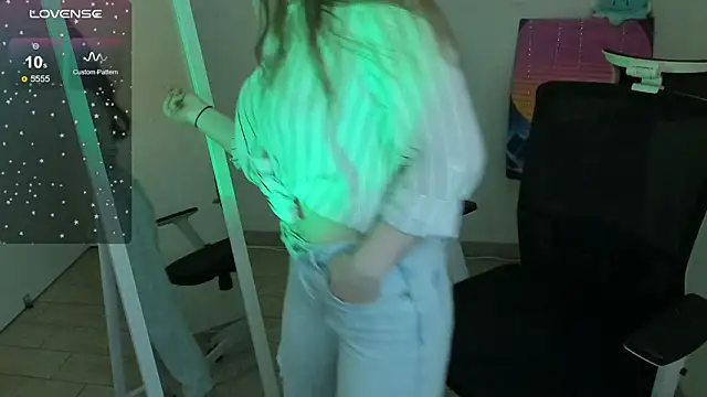 Florence meow online show from 28, 3, 2026