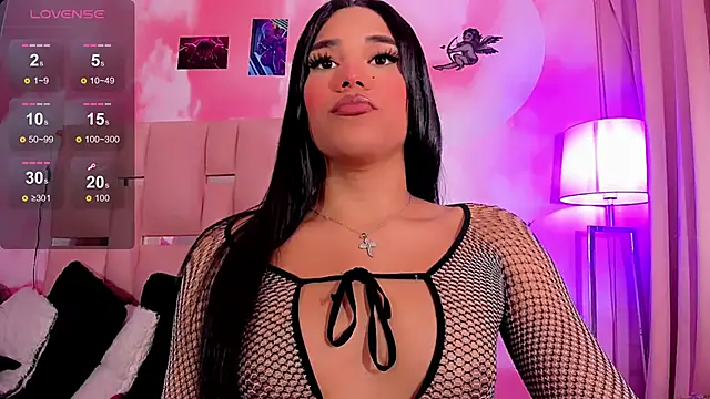 Snapshot of Alexandracamx chatting on 1, 3, 2025 Alexandracamx online show from 1, 3, 2025