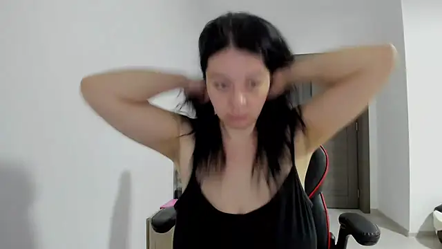 amiraisa11 online show from 2, 4, 2026