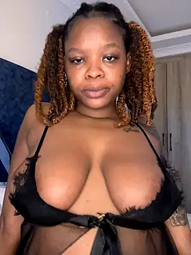 SexxyLunar online show from 1, 12, 2025