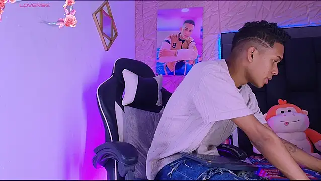 Snapshot of dilan_alfonzo chatting on 2, 6, 2026 dilan alfonzo online show from 2, 6, 2026