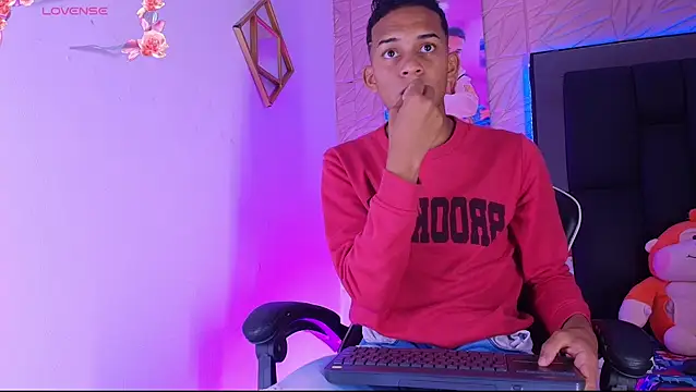 Snapshot of dilan_alfonzo chatting on 12, 6, 2026 dilan alfonzo online show from 12, 6, 2026