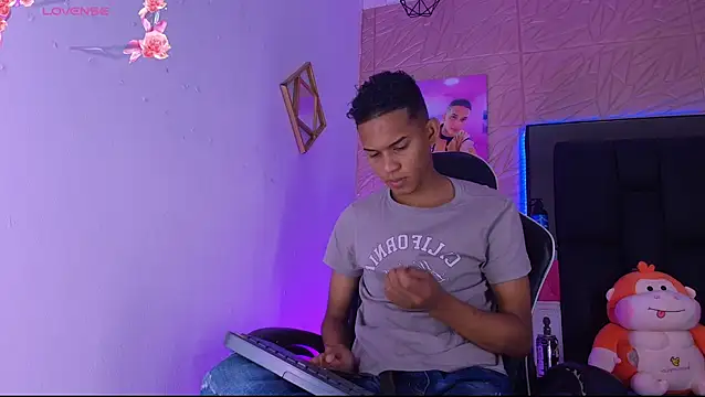 Snapshot of dilan_alfonzo chatting on 15, 6, 2026 dilan alfonzo online show from 15, 6, 2026