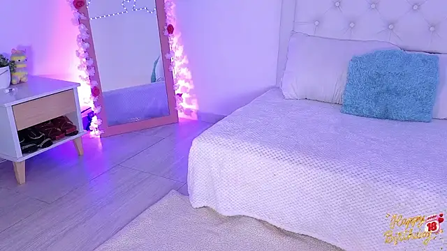 little kawaiigirl  online show from 15, 3, 2026