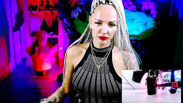 MonicaMaxwel online show from 9, 11, 2025