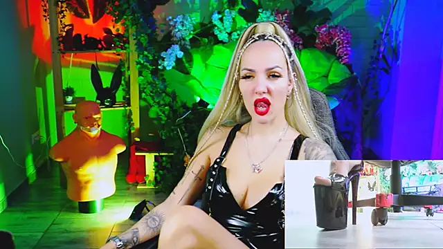 MonicaMaxwel online show from 13, 2, 2026