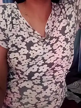 Snapshot of Ankita202 chatting on 17, 10, 2025 Ankita202 online show from 17, 10, 2025