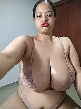 Snapshot of sweetpe chatting on 1, 3, 2025 sweetpe online show from 1, 3, 2025