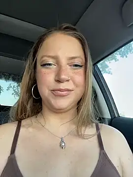 molly witha chance online show from 24, 3, 2026