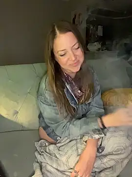 molly witha chance online show from 13, 3, 2026