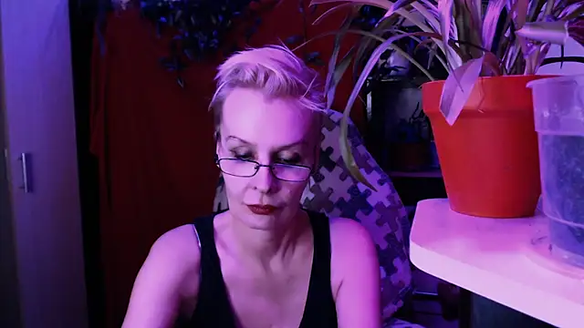 HelgaHimmell online show from 25, 3, 2026