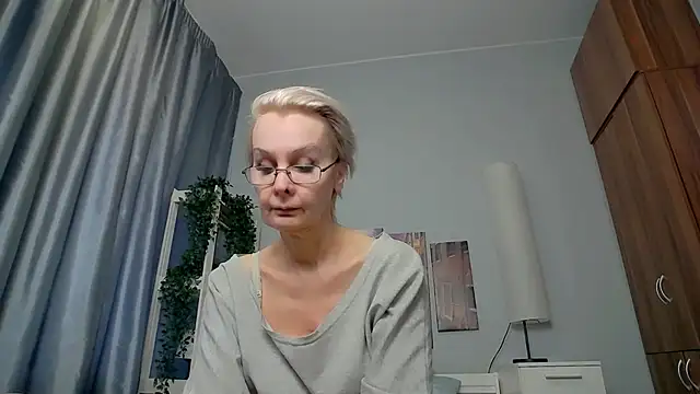 HelgaHimmell online show from 17, 3, 2025